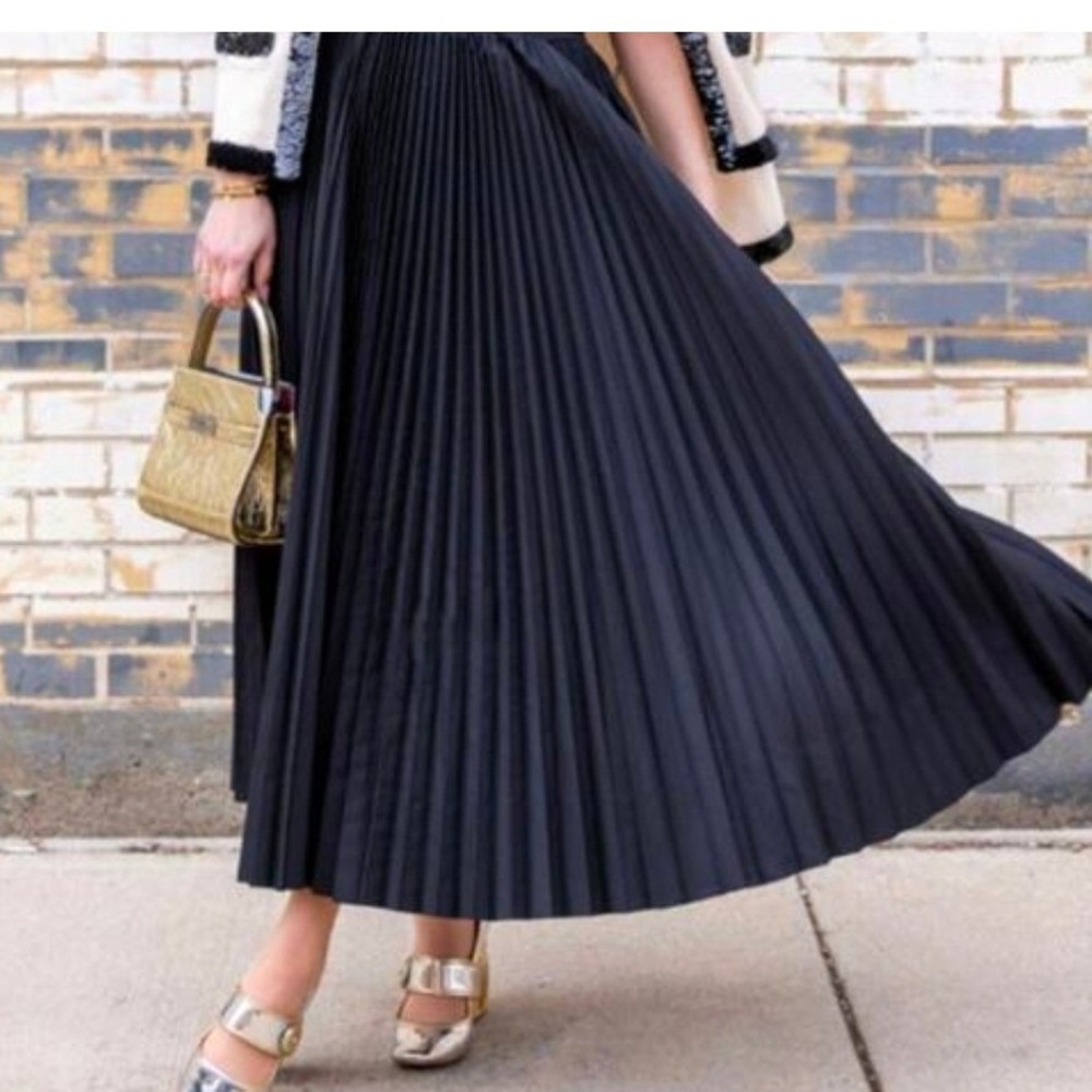 Tory Burch Navy Blue Pleated Midi Skirt Accordion High Waist Professional Size 2